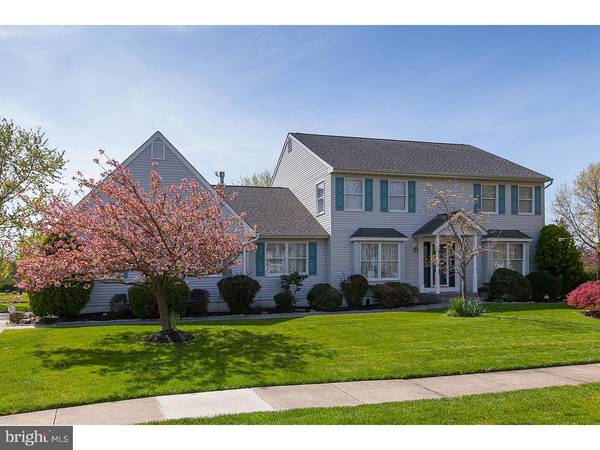 6 PEACHTREE LN, Mullica Hill, NJ 08062