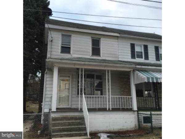 6 WALNUT ST, Delano, PA 18220