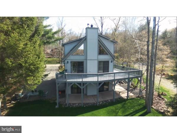 1107 KINTA CIR, Pocono Lake, PA 18347