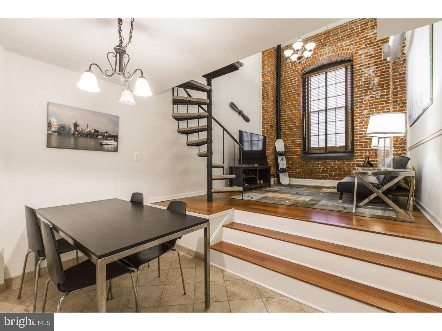 Philadelphia, PA 19106,130-36 N BREAD ST #109