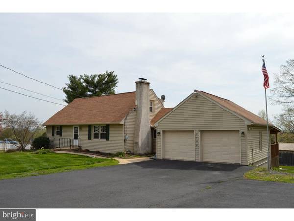 2784 LITTLE RD, Perkiomenville, PA 18074