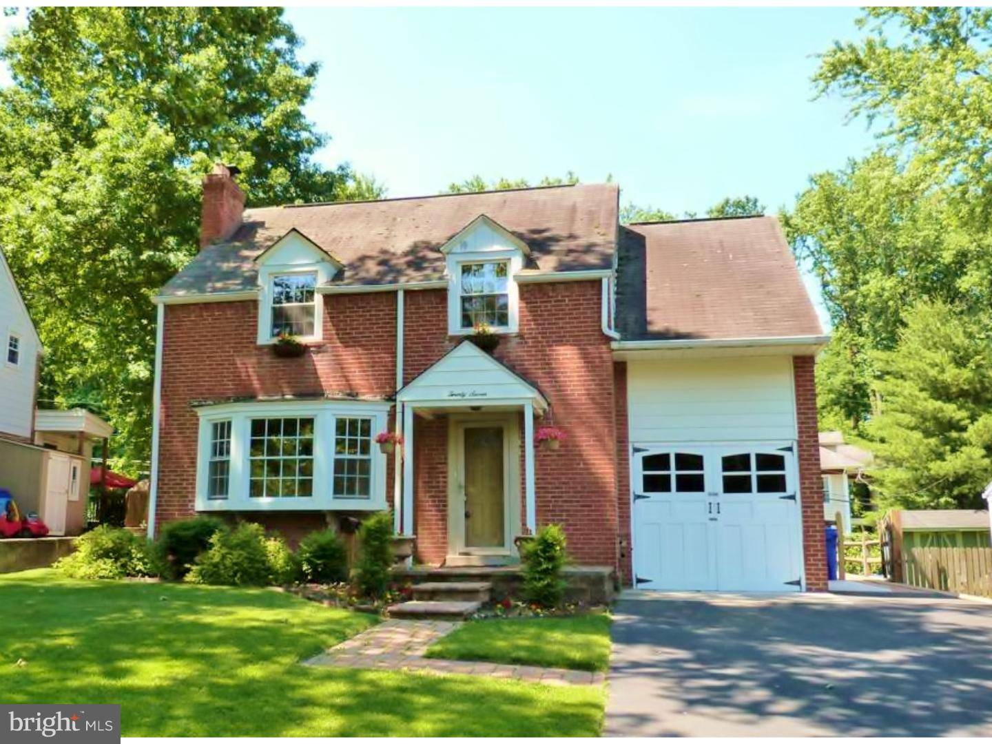 27 W CHELFIELD RD, Glenside, PA 19038