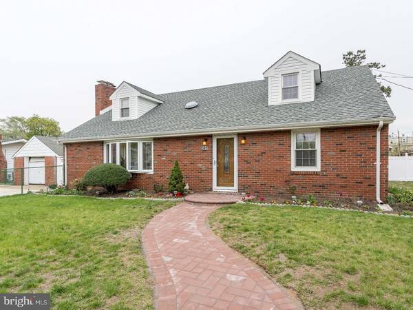 302 E WASHINGTON ST, Delran, NJ 08075