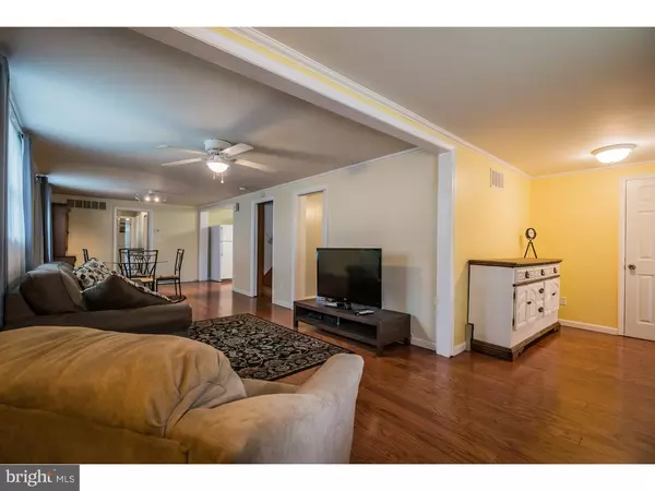 Gibbstown, NJ 08027,24 RAMBO AVE