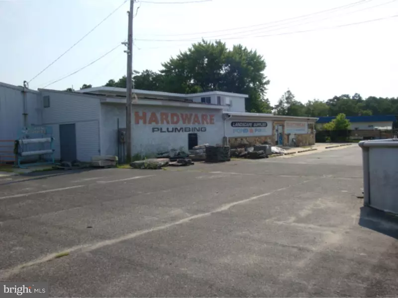 6 W BLACK HORSE PIKE, Williamstown, NJ 08094