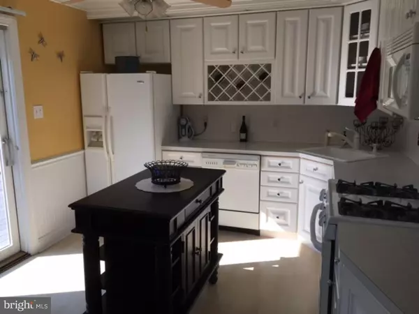 Lindenwold, NJ 08021,613 COTTAGE AVE