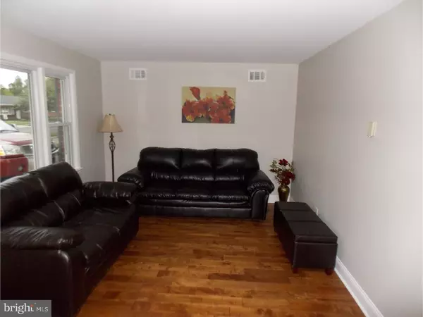 Gibbstown, NJ 08027,145 S SCHOOL ST