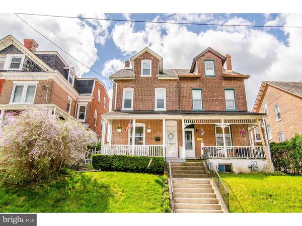 374 1ST AVE, Phoenixville, PA 19460