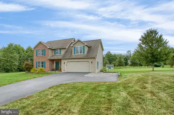 19 KENGREY DR, Carlisle, PA 17015