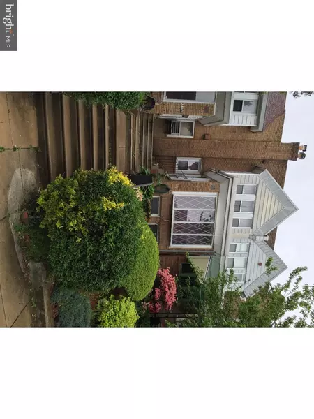 5736 W OXFORD ST, Philadelphia, PA 19131