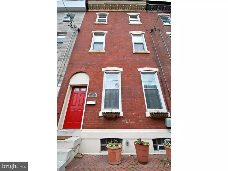 2368 E CUMBERLAND ST, Philadelphia, PA 19125