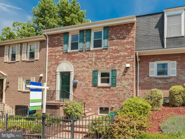 5689 RAYBURN AVE, Alexandria, VA 22311