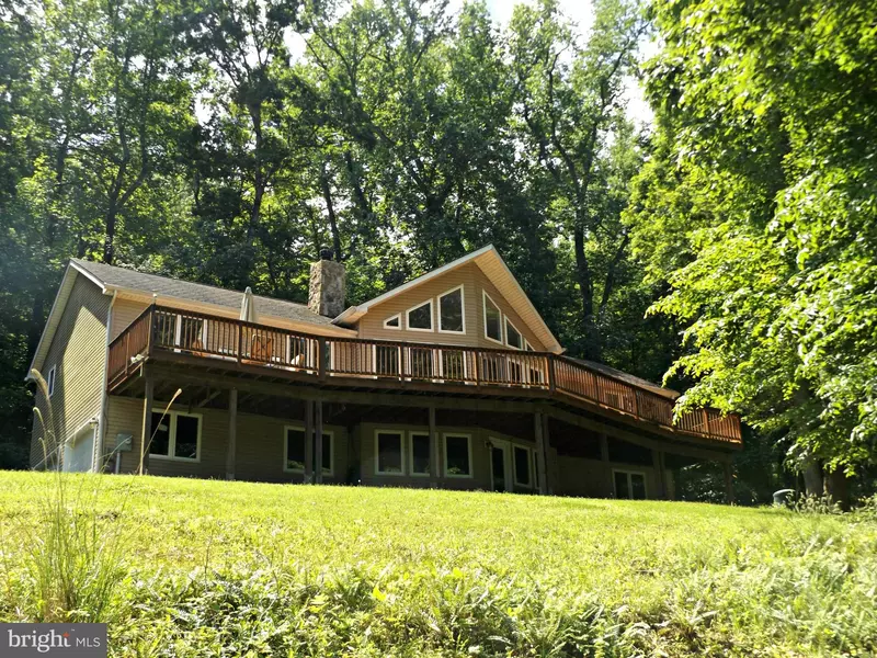 1184 PARKER LN, Bluemont, VA 20135