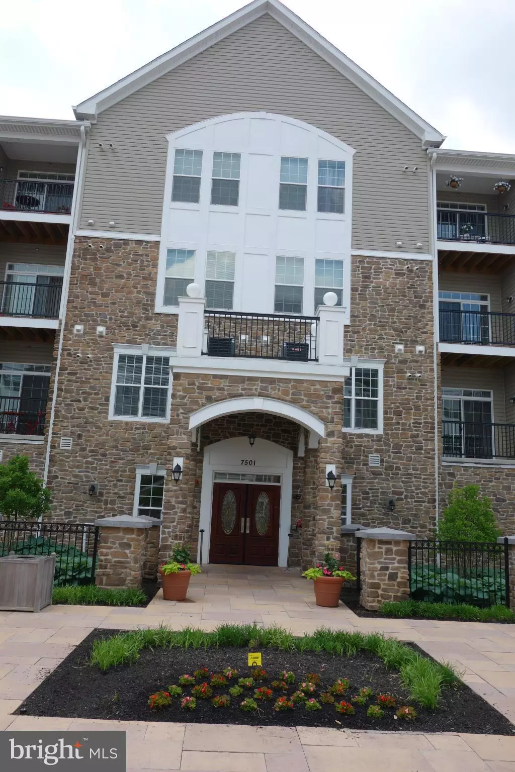 Baltimore, MD 21209,7501 TRAVERTINE DR #208