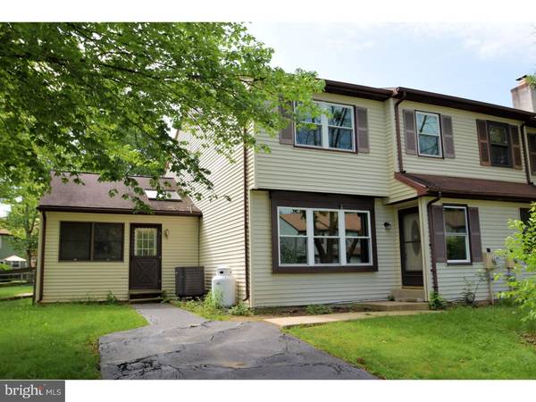 102 HORSESHOE LN, Horsham, PA 19044