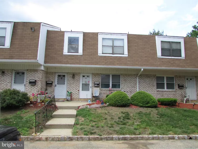 403 SILVER CT, Hamilton, NJ 08690