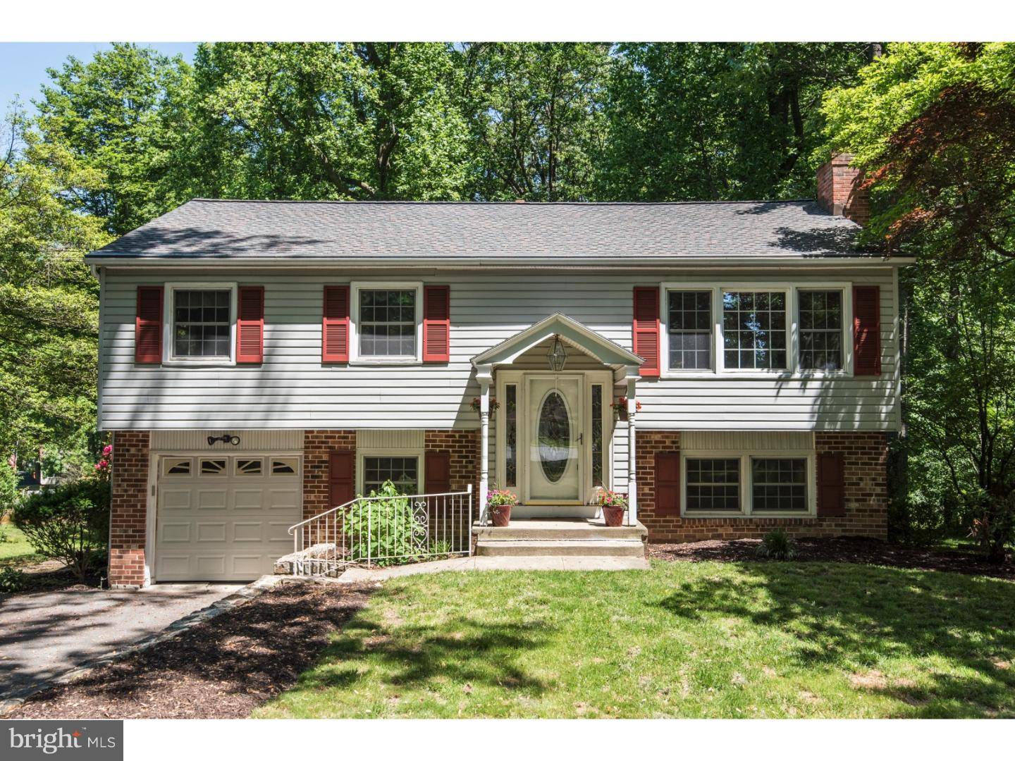 326 COLONIAL DR, Exton, PA 19341
