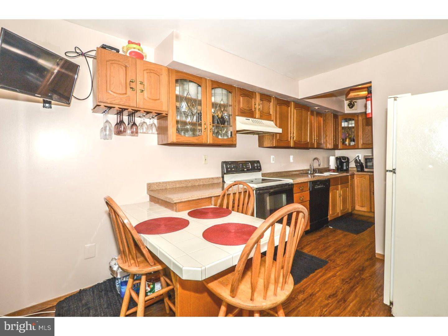 Montgomeryville, PA 19446,258 CRICKLEWOOD CIR