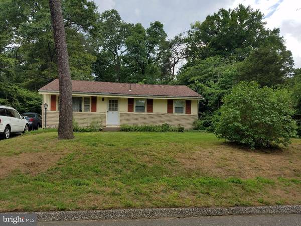 330 TIMBERLINE DR, Mount Laurel, NJ 08054