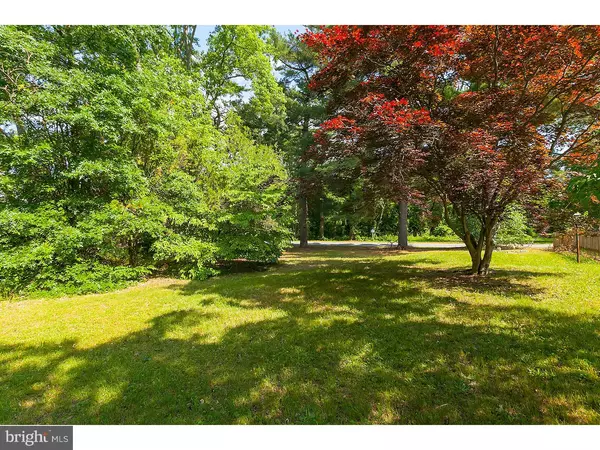 Gibbstown, NJ 08027,157 BACCHUS AVE