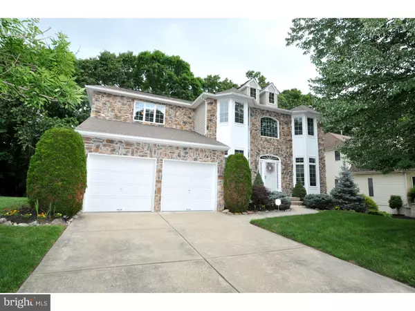 27 LEXINGTON CT, Mount Laurel, NJ 08054