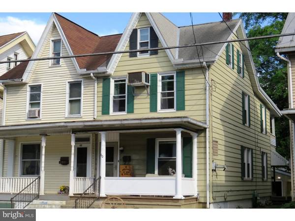 60 POTTSVILLE ST, Pine Grove, PA 17963