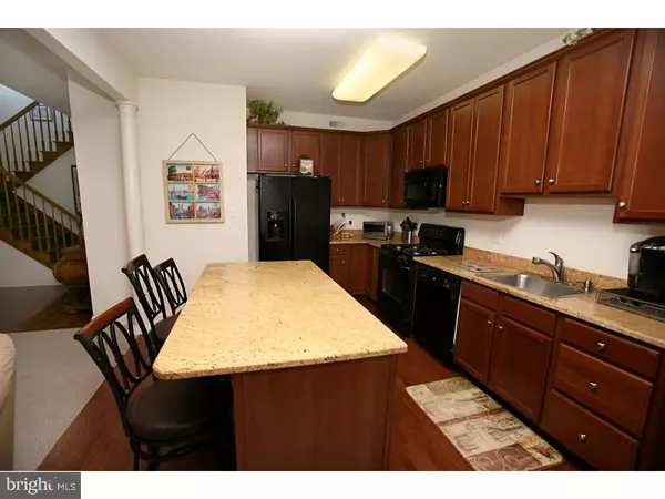 Berlin Boro, NJ 08009,30 GLACIER DR