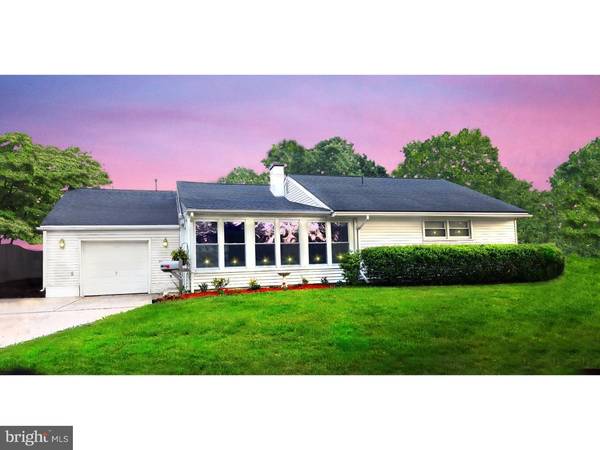 30 ROSE AVE, Maple Shade, NJ 08052