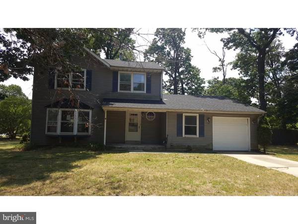 2 FRAMINGHAM RD, Beverly, NJ 08010