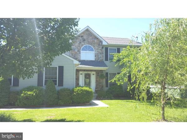 1 HENRY MARSHALL DR, Bordentown, NJ 08620