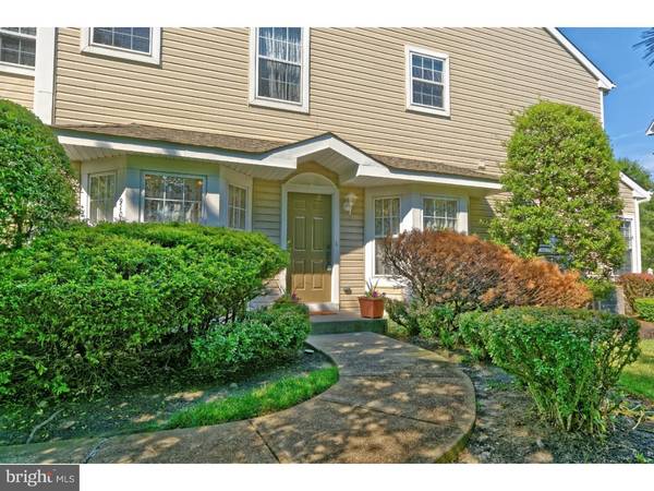 9106 NORMANDY DR, Mount Laurel, NJ 08054