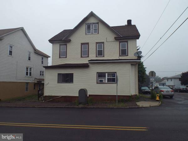 303 W BLAINE ST, Mcadoo, PA 18237