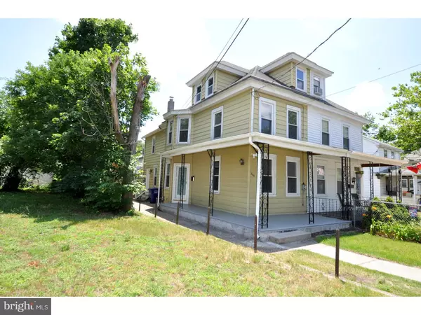 208 E WASHINGTON ST, Riverside, NJ 08075