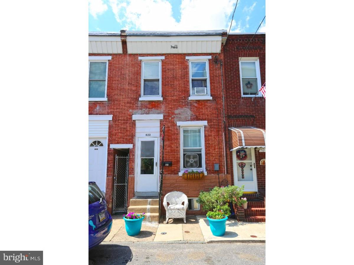 Philadelphia, PA 19125,623 E FLORA ST