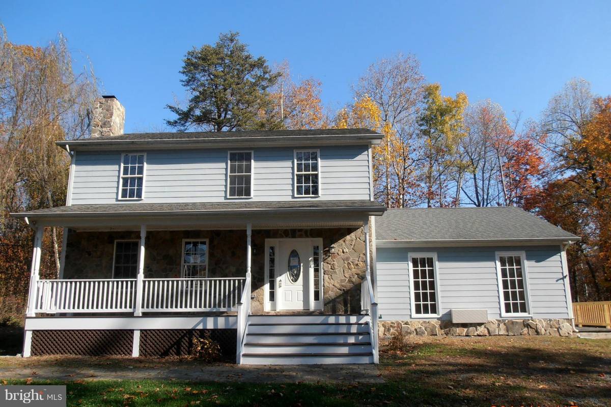 Bluemont, VA 20135,196 HOLLY LN