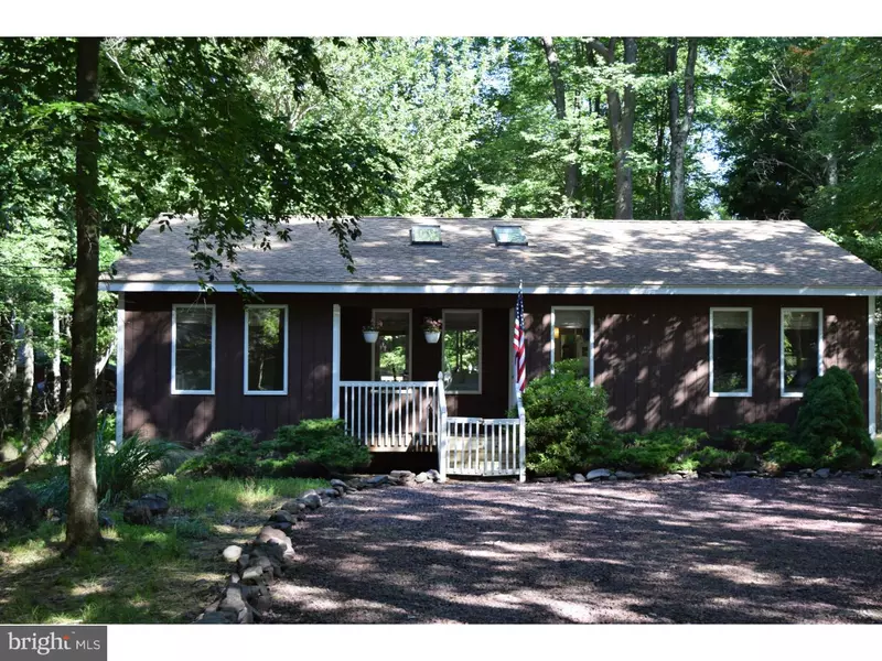 345 OWASSA DR, Pocono Lake, PA 18347