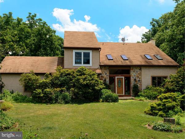 813 TROUT RUN DR, Malvern, PA 19355