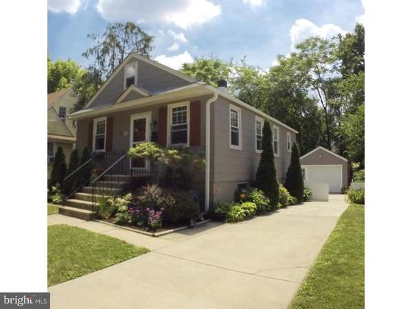 12 OAKLAND AVE, Audubon, NJ 08106