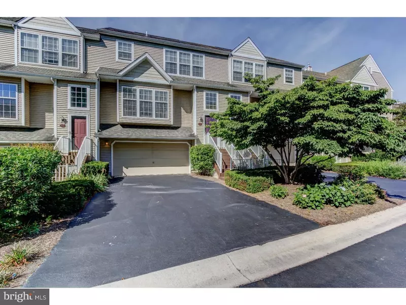 425 LAKE GEORGE CIR, West Chester, PA 19382