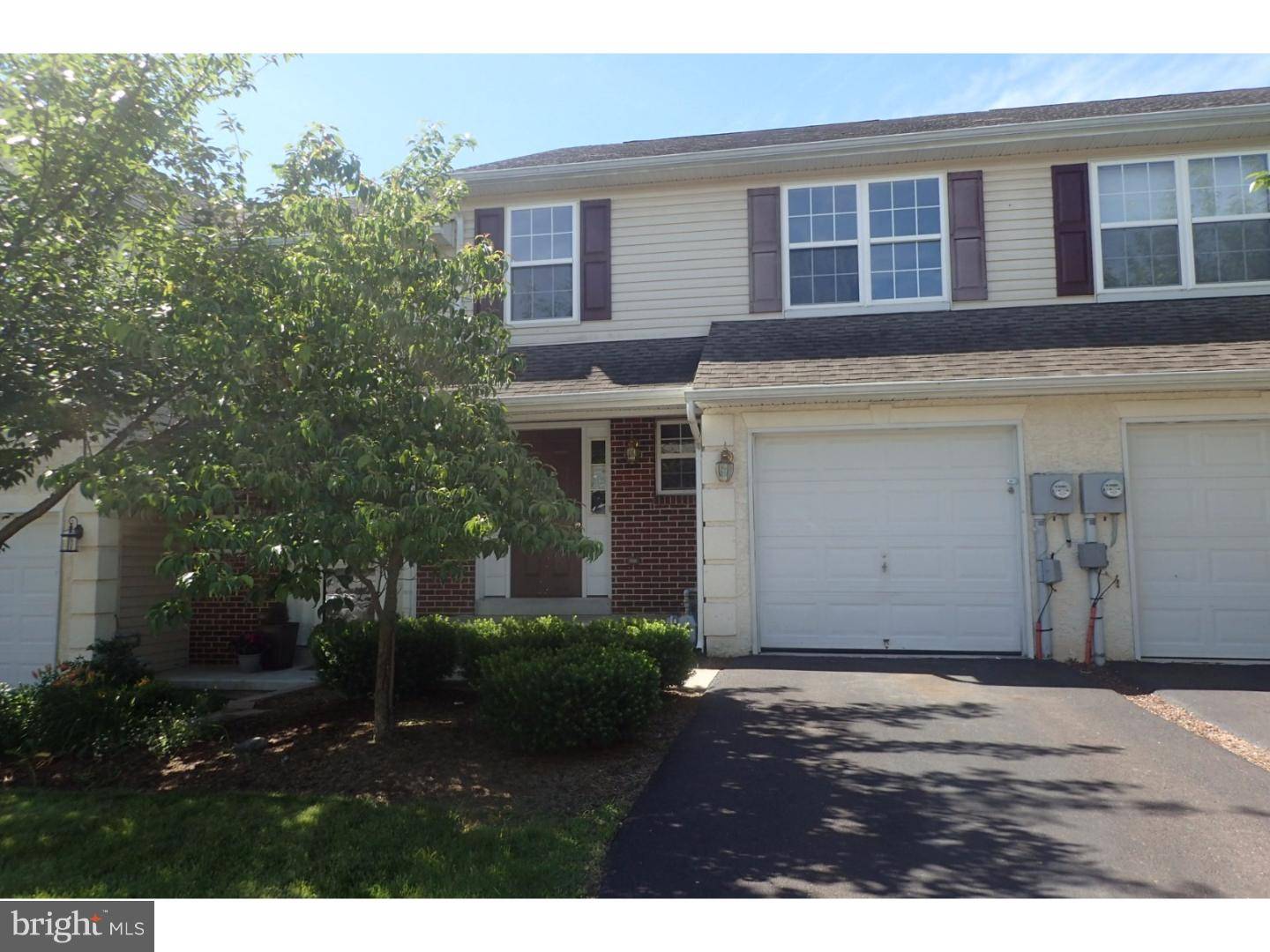 1046 SQUARE DR, Phoenixville, PA 19460