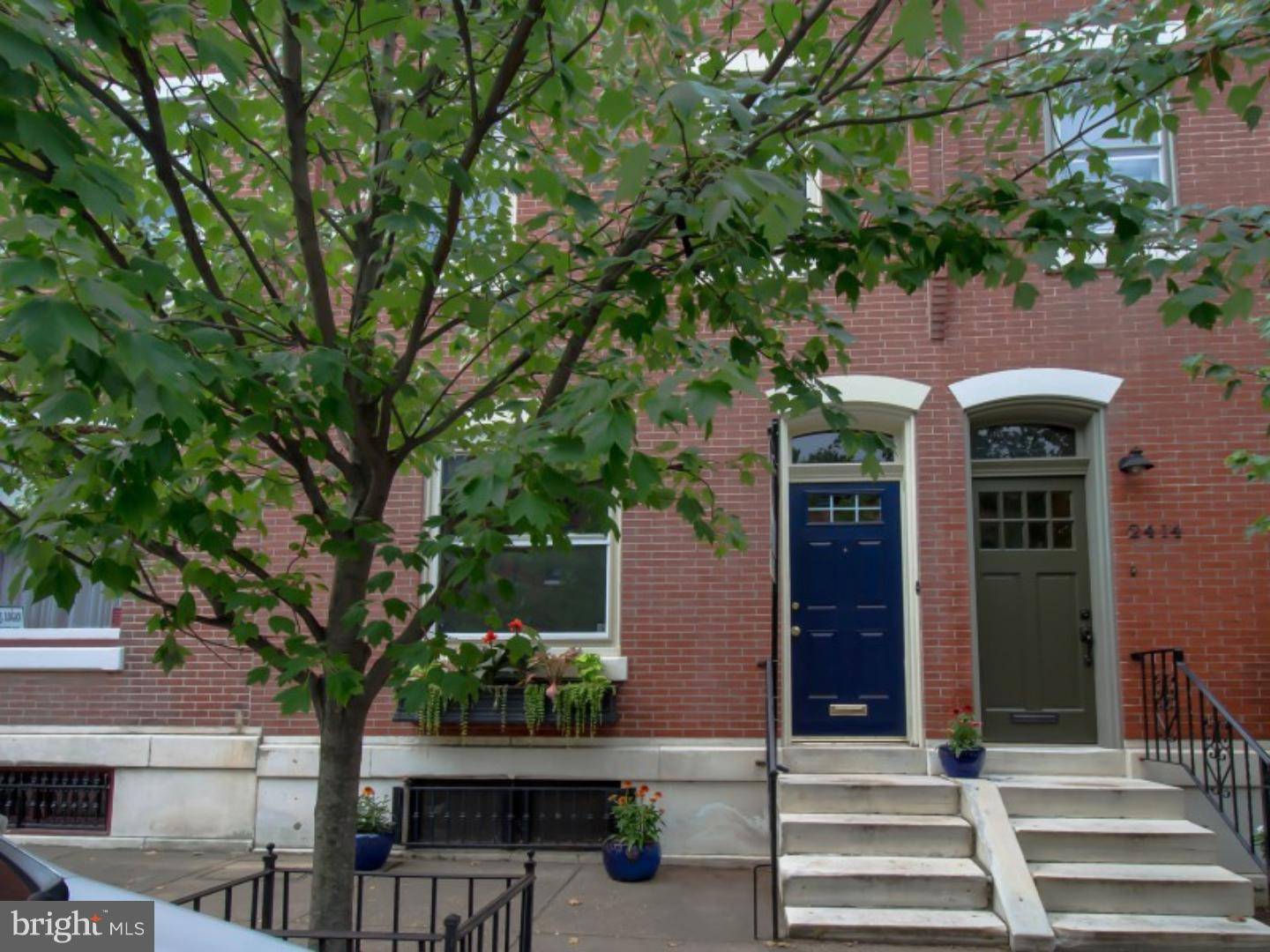 2412 LOMBARD ST, Philadelphia, PA 19146