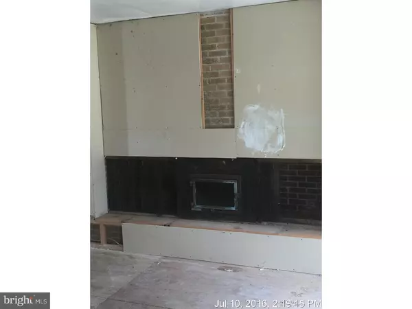 Lawnside, NJ 08045,523 CARVER CT