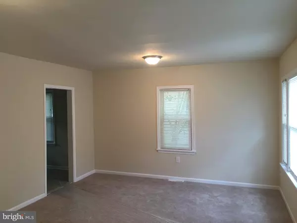 Somerdale, NJ 08083,104 FAIRVIEW AVE