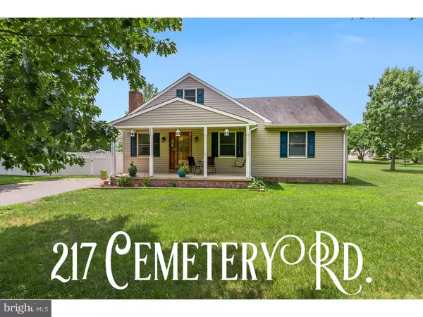 217 CEMETERY RD, Mount Laurel, NJ 08054