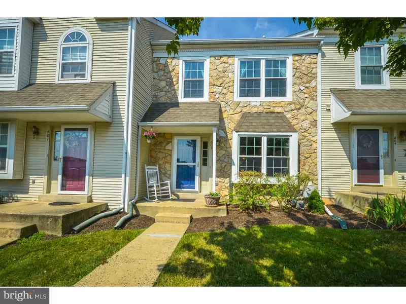 603 LONGWOOD RD, Collegeville, PA 19426