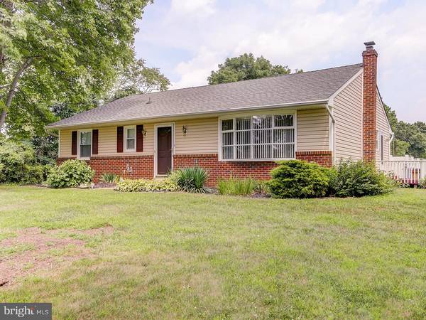 2031 CEDAR LN, Bordentown, NJ 08505