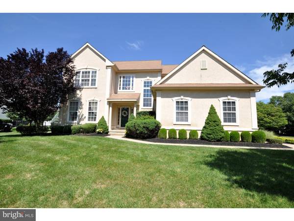 9 WATERS EDGE DR, Delran, NJ 08075