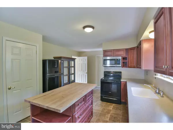 Pottstown, PA 19464,961 CRIMSON LN