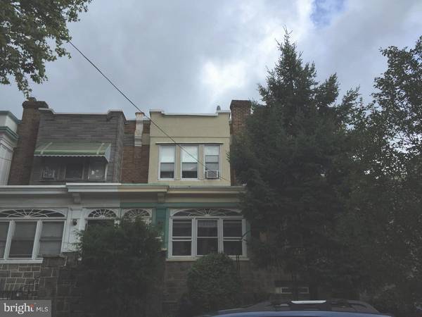 886 CORINTHIAN AVE, Philadelphia, PA 19130