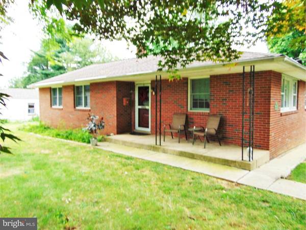 4005 ORCHARD LN, Philadelphia, PA 19154